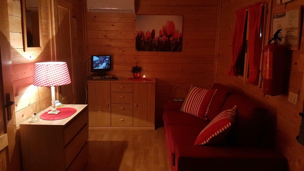 הוילה פורלצה Chalet Lake Lugano, Vienna 18 מראה חיצוני תמונה